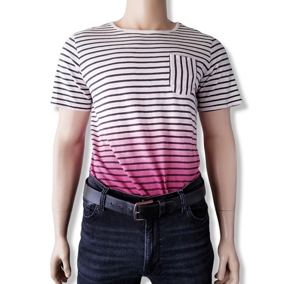 Square Zero White To Red Striped Ombre Pocket T-Shirt - Picture 4 of 8